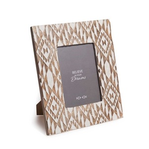 Polished Wooden Photo <b>Frames</b> Offering Elegant Surrounds For Memorable Occasions And Personal Visual Narratives - Product Image 3