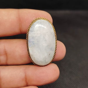 มูนสโตนทองเหลืองแบบร่องใหม่ล่าสุด คริสตัลสุดวิเศษสำหรับการบำบัด หินพลอยหลวมสำหรับเครื่องประดับ จี้แฟชั่น และเครื่องราง - Product Image 1