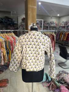 <b>Quilted</b> Cotton <b>Jacket</b> Women Floral <b>Pattern</b> Mandarin Collar Full Sleeve Autumn Regular Length Patch Pocket Woven Fabric GIFT - Product Image 6