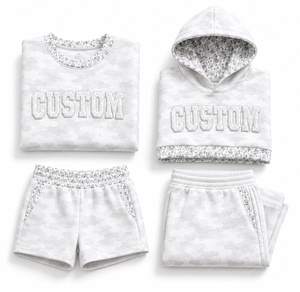 ชุดเซ็ตเสื้อฮู้ดดี้และกางเกงขาสั้นสีขาวสำหรับผู้หญิง OEM แบบ 2 ชิ้น สวมใส่ในฤดูหนาว ทรงหลวมเหนือเข่า กางเกงขายาวทรงกระบอก - Product Image 5