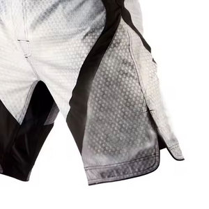 Shorts MMA légers de qualité supérieure pour hommes, vêtements de sport respirants avec des performances d'entraînement flexibles - Product Image 6