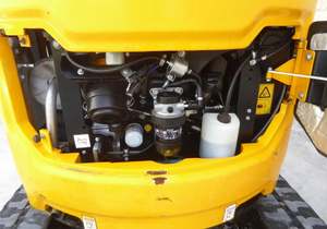 Miniexcavadora JCB 2018 Usada en Buen Estado, Modelo 18Z-1T3, 2379 Horas de Trabajo, 1750 kg, Motor Perkins de 3 Cilindros 16 hp Como Nuevo - Product Image 6