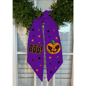 Couronne d'Halloween personnalisée en gros avec monogramme et motif fantôme rose, décoration de couronne d'Halloween sur mesure en perles de rocaille - Product Image 3