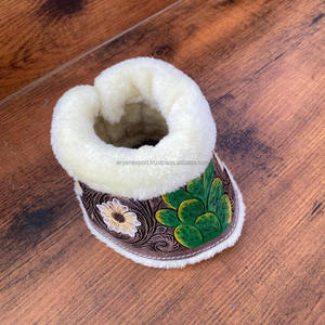 Venta al por mayor de lujo hecho a mano cuero genuino diseño Floral caballo inglés pequeño bota envoltura cuero de vaca accesorios suaves - Product Image 2