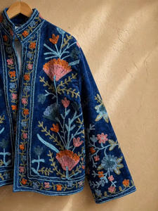 เสื้อแจ็คเก็ตบอมเบอร์กำมะหยี่ปักลายดอกไม้แบบวินเทจ Suzani แบบสองด้าน ขายส่ง - เป็นมิตรกับสิ่งแวดล้อม กันลม สำหรับฤดูหนาว/ฤดูใบไม้ร่วง - Product Image 2