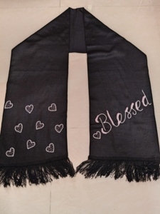 Bufanda de Lujo Bordada a Mano para Mujer, Chal de Moda Personalizado con Cuentas, Bufanda Bordada a Mano con Pedrería - Product Image 2