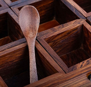 Boîte à épices en bois de Sheesham avec 2 cuillères, compartiment amovible, conteneur de rangement pour masala, organisateur d'épices de cuisine, Namak Dani en bois - Product Image 5