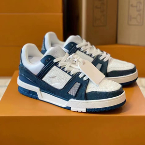 Chaussures de marche décontractées de luxe pour femmes et hommes, dessus en cuir véritable, logo brodé, semelle extérieure en caoutchouc antidérapante - Product Image 1