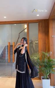 ขายส่งเสื้อคุर्ตาแฟชั่นดีไซน์ใหม่สไตล์อินเดีย-ปากีสถานสำหรับผู้หญิง ผ้าเครปเนื้อหนาคุณภาพดี เหมาะสำหรับงานปาร์ตี้ - Product Image 4