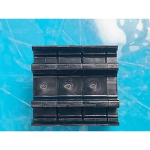 Bloque de Terminales IDEC BN30W Usado Como Es, Piezas de Equipos Semiconductores Legados - Product Image 3