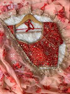 Proveedor de conjuntos de sari y blusa de georgette de primera calidad para fiestas, con estampados florales, bordados con lentejuelas y trabajo con espejos, de la India. - Product Image 5