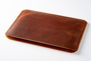 Funda protectora de cuero Gram Funda protectora de cuero genuino para portátil para Pro 16 pulgadas - Product Image 3