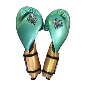Nuevos Guantes de Boxeo Profesionales Cleto Reyes WBC Verdes y Dorados de Cuero Genuino con Cierre de Velcro - Product Image 4