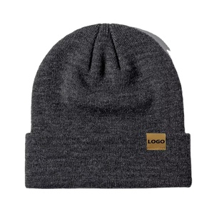 Bonnets confortables de qualité supérieure avec écusson en cuir Hommes Femmes Chapeaux d'hiver doux et chauds Chapeaux Beanie personnalisés Logo personnalisé - Product Image 5