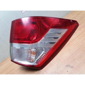 Feu arrière droit d'occasion Korando 8360221500 - Product Image 1