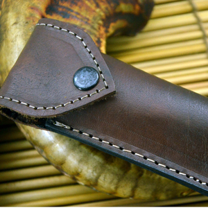 Couteau de chasse TIBERIAL en acier Damas, lame à pointe tombante, manche en Micarta avec étui en cuir, OEM disponible - Product Image 4