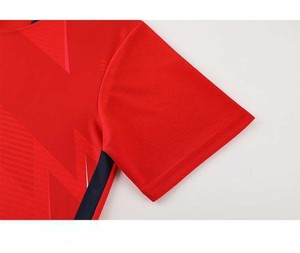 Ensemble de maillots de football rouge pour hommes avec imprimé géométrique, col en V, manches courtes, uniformes respirants pour toutes les saisons, taille adulte, OEM ODM - Product Image 2