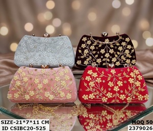 กระเป๋าคลัทช์กำมะหยี่สีชมพูสุดหรู พร้อมลายปักทองรูปทรงเรขาคณิต และสายสะพายโซ่ สำหรับงานกลางคืน งานปาร์ตี้ งานปักมือ - Product Image 2