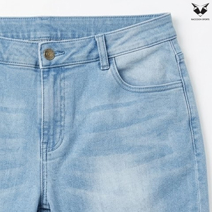 Pantalones Cortos de Mezclilla con Logotipo Personalizado Bordado para Hombre, Casuales, de Cintura Media, hasta la Rodilla, Ajuste Holgado, Pierna Recta - Product Image 2