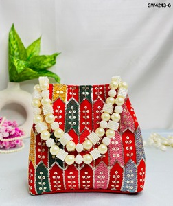 ZAMZAM INDUSTRIES – Pochette bohème en lin brodé avec fermeture magnétique et poignées en perles pour femme, idéale pour mariage et soirée - Product Image 6
