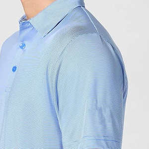 Camisas de golf para hombre de manga corta UPF 50+ con cuello de alto rendimiento, ligeras, de verano, con estampado gótico en lona - Product Image 3