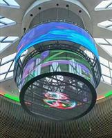 Écrans LED transparents P3.91-7.82mm pour publicité, ascenseurs, centres commerciaux, murs vidéo, vitrines intérieures, IP54