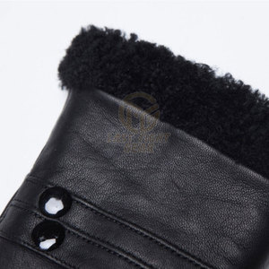 Pakistan Manufacturer Leather Gloves Top Quality Leather Gloves Fully Customized Leather Gloves - Product Image 5