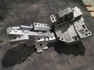 Pièces moulées sous pression en alliage d'aluminium de haute précision, fabricant de moulages sur mesure pour pièces automobiles, moules OEM ODM en gros - Product Image 5