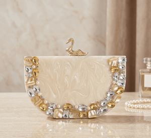 Offre Spéciale : Figurine Artisanale Orion en Résine Artificielle – Décoration Artistique pour la Maison, Sculpture de Luxe pour Soirées et Collections de Boutiques - Product Image 1