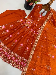 Ensemble Anarkali Salwar très demandé avec dupatta et broderies, disponible à prix abordable en provenance d'Inde - Product Image 4