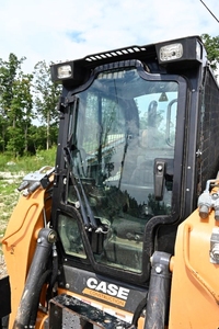 Chargeuse sur chenilles TR340 robuste disponible à l'exportation - Product Image 4