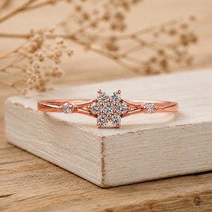 Classic Round Brilliant Cut Diamond <b>Floral</b> Cluster Ring Lab Grown 10k 14k 18k Solid Gold Wedding Surprise Gift For Lover - Product Image 1