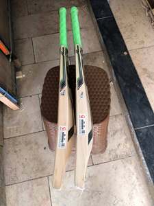Bate de críquet de madera de sauce inglés CA Sports BA 56 Players Babar Azam Edition con funda de bate de regalo, agarre adicional y lámina protectora incluidos. - Product Image 4