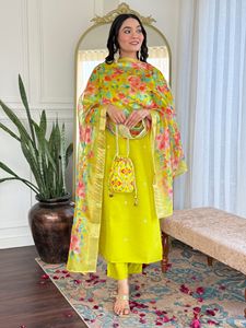 Ensemble Kurti droit en viscose Chanderi couleur citron pour femme, avec pantalon en viscose et dupatta imprimé, à prix avantageux - Product Image 4