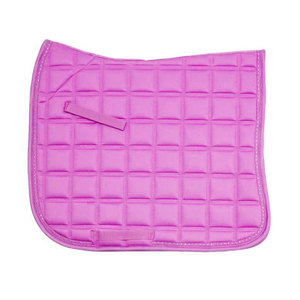 Tapis de selle de dressage surdimensionné à coupe anatomique, en tissu équestre avec gestion de l'humidité et rembourrage en mousse haute densité - Product Image 1