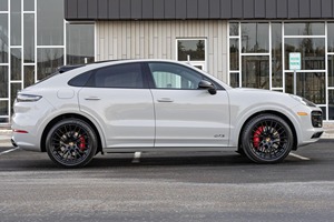 Porsche Cayenne GTS Coupé 2021 - Product Image 4