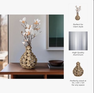 Jarrón de Latón Hecho a Mano con Diseño Floral Recortado, Acabado Dorado, Decoración Bohemia para Mesa a Precio Económico - Product Image 4