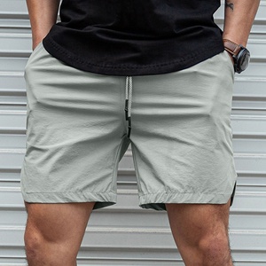 Shorts Deportivos Básicos de Color Sólido, 100% Poliéster de Secado Rápido - Product Image 1
