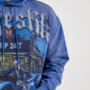 Fournisseur de sweats à capuche personnalisés avec strass, sweat à capuche en tissu durable avec design orné de pierres, idéal pour les labels de mode - Product Image 5