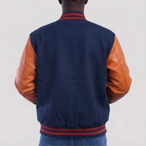 Veste universitaire personnalisée pour homme de qualité supérieure avec manches en cuir, veste bomber classique, fermeture à boutons, col et poignets côtelés - Product Image 3