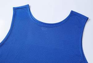 Camiseta Deportiva de Malla Premium – Secado Rápido y Ligera - Product Image 2