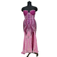 Robe de soirée sirène de luxe ombrée rose et violette, bustier, corset, richement ornée de sequins, avec fente haute