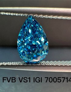 Diamante Azul Corte Pera Intenso Azure Mist 5.00-5.10 CTS, Claridad VVS2 VS1, Certificado IGI, Cultivado en Laboratorio, para Joyería - Product Image 3