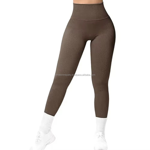 Pantalones de yoga para mujer con realce de glúteos de alta calidad con cintura cruzada sin costuras Leggings de cintura alta con agujeros Grado superior Mejor calidad - Product Image 3