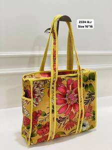 Sac fourre-tout à bandoulière en coton matelassé floral de style mode de haute qualité pour femmes, avec fermeture éclair, grande capacité, idéal pour le shopping - Product Image 3