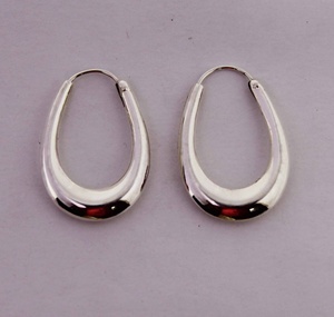 ต่างหูห่วงทรงหยดน้ำเงินแท้ 925 ขัดเงาแบบเรียบ หนา  ขายส่ง Memoria Jewels - Product Image 6