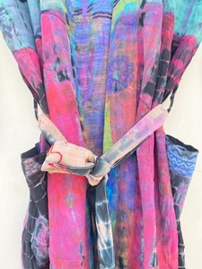 Kimono largo de Sari de seda crepé reciclado rosa y azul para mujer - Product Image 3