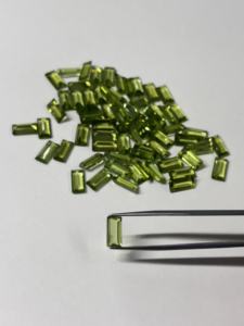 Peridoto natural, corte rectangular tipo baguette, piedras preciosas facetadas sueltas para la fabricación de joyas, olivino certificado y calibrado - Product Image 4