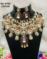Set Perhiasan Kalung dan Anting Emas Lapis Terbaru, Desain Geometris, Imitasi Mutiara, Gaya Kundan, Tradisional India, Ukuran Sedang, untuk Pengantin