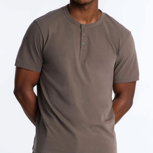 Maillot de sport rouge pour homme, en coton et polyester respirant, sur mesure, de qualité supérieure, grande taille, manches courtes, pour l'été - Product Image 4